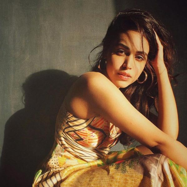 ২০২০ সালে রনি স্ক্রুওয়ালার প্রযোজনায় প্রেক্ষাগৃহে মুক্তি পায় ‘ভাঙ্গরা পা লে’ নামের কমেডি ঘরানার হিন্দি ছবি। সানি কৌশল এবং রুকশার ধিলোঁর পাশাপাশি এই ছবিতে অভিনয় করেন নাইলা। যদিও ছবিটি কবে মুক্তি পায়, কবেই বা প্রেক্ষাগৃহ থেকে বিদায় নেয়, তা টের পাওয়া যায়নি।