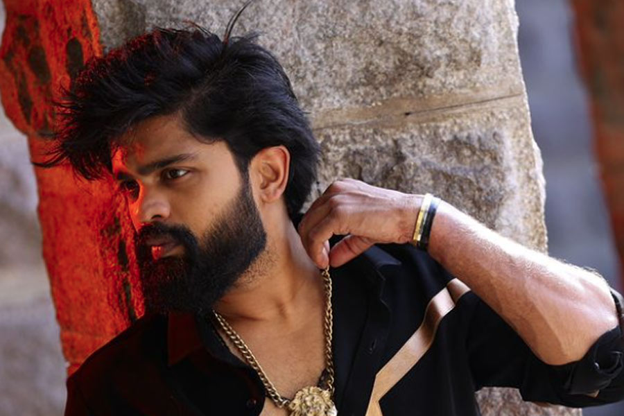 অভিনয় ছেড়ে পড়াশোনায় মন দেন আনন্দ। স্কুল এবং কলেজের পড়াশোনা শেষ করার সিদ্ধান্ত নেন তিনি। ২০১২ সালে হায়দরাবাদের একটি বেসরকারি কলেজ থেকে ইঞ্জিনিয়ারিং নিয়ে স্নাতক ডিগ্রি অর্জন করেন আনন্দ।