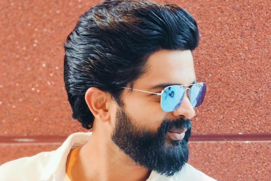 পড়়াশোনা শেষ করার পর আবার অভিনয় শুরু করতে চান আনন্দ। তেলুগু ফিল্মজগতের মাধ্যমেই আবার নতুন করে কেরিয়ার শুরু করার ইচ্ছা রয়েছে তাঁর।