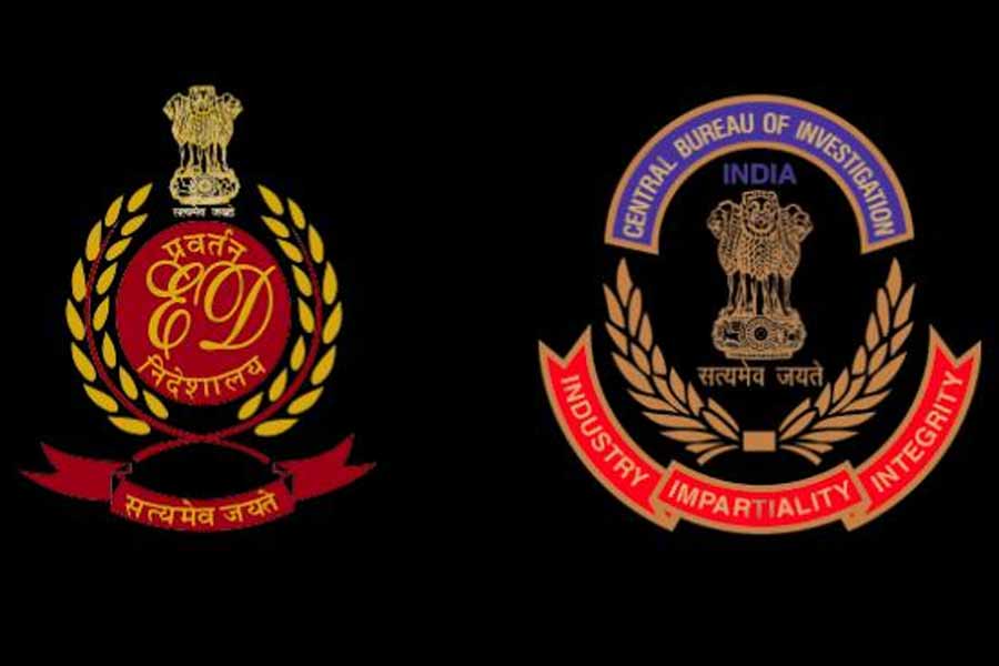 ২০২২ সালে অর্থ তছরুপের মামলায় ইডি সংস্থাটির ৪০৯ কোটি টাকার সম্পত্তি বাজেয়াপ্ত করে। চলতি বছরেরই ৯ মার্চ ‘লটারির রাজা’ সান্তিয়াগোর জামাই অধব অর্জুনের বাড়িতে তল্লাশি চালায় ইডি। অতীতে সিকিম সরকারের লটারি বিক্রিতে অনিয়মের অভিযোগে সান্তিয়াগোর বিরুদ্ধে তদন্ত চালিয়েছিল সিবিআই এবং ইডি।  