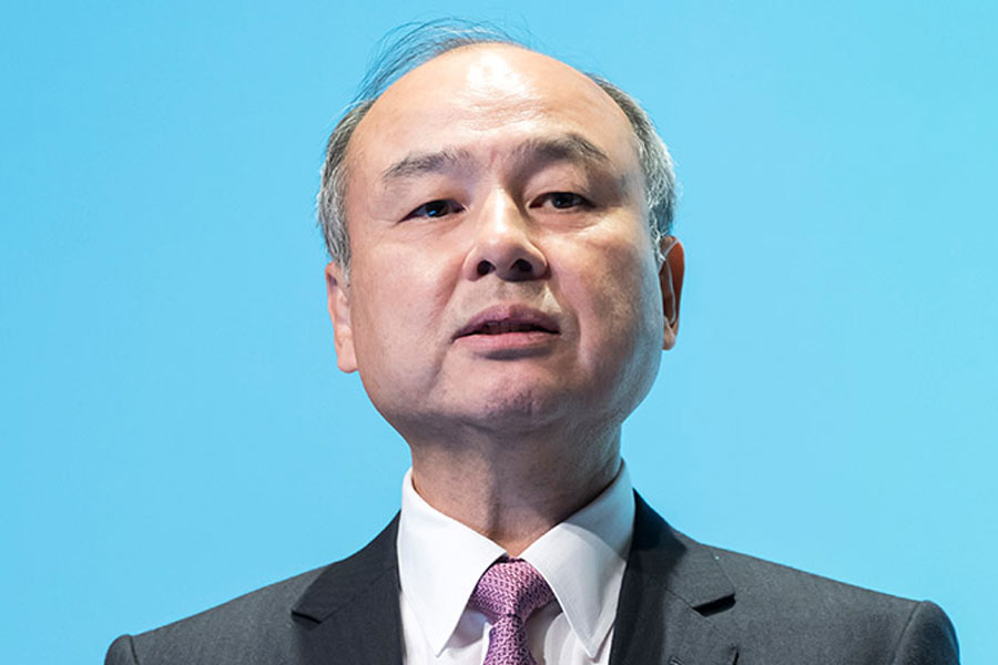 কয়েক বছরের মধ্যে বিশ্বের সবচেয়ে বিত্তশালী ব্যক্তির তকমাও পেয়ে যান মাসায়োশি।