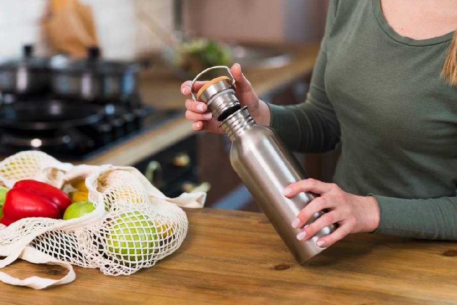 Which metals are healthy for water bottles