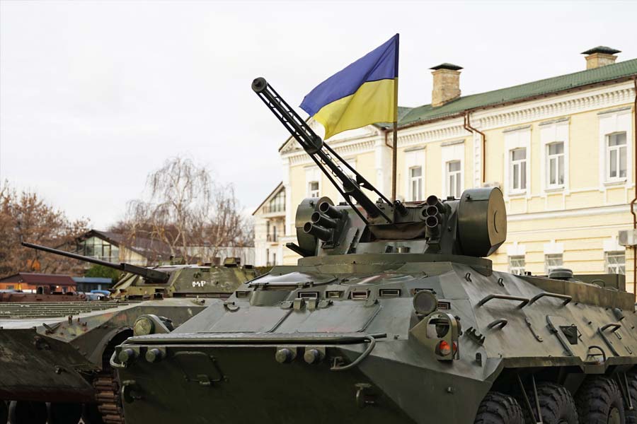 রুশ প্রেসিডেন্ট ভ্লাদিমির পুতিনের ‘নিজস্ব বাহিনী’ হিসাবে পরিচিত ওয়াগনার গোষ্ঠী সমর্থিত বিদ্রোহী বাহিনীকে ঠেকাতে সুদানের পাশে দাঁড়িয়েছে ইউক্রেন।
