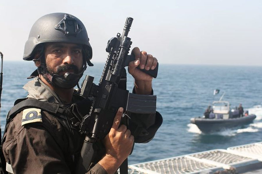 অনেকেই বলছেন, পাকিস্তানকে মাধ্যম করে পিএনএস রিজওয়ান আসলে ভারতের বিরুদ্ধে চিনেরই ‘অস্ত্র’। আরবসাগর সংলগ্ন এলাকায় যা চিনা নজরদারিকেও জোরদার করতে পারবে।