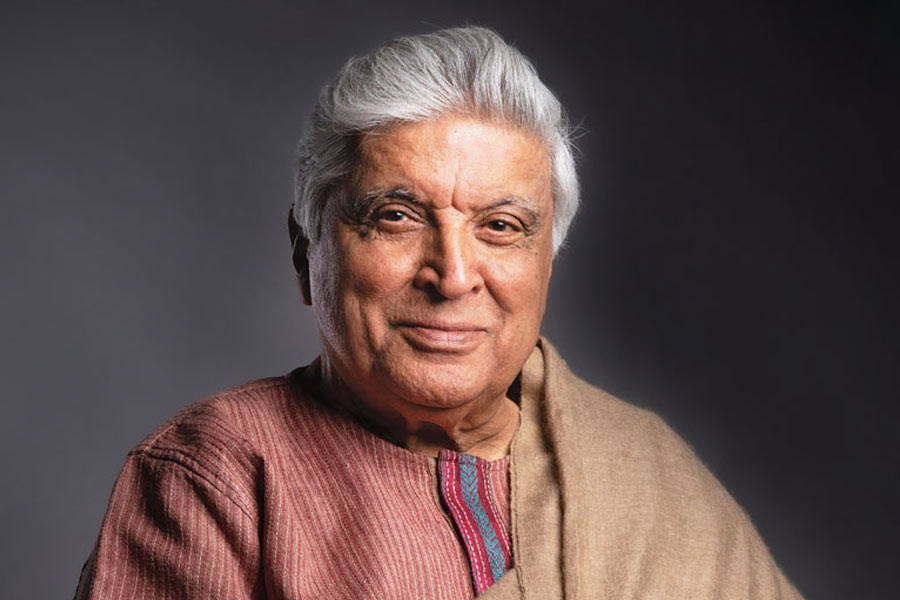 Javed Akhtar bought a new luxurious apartment in Juhu