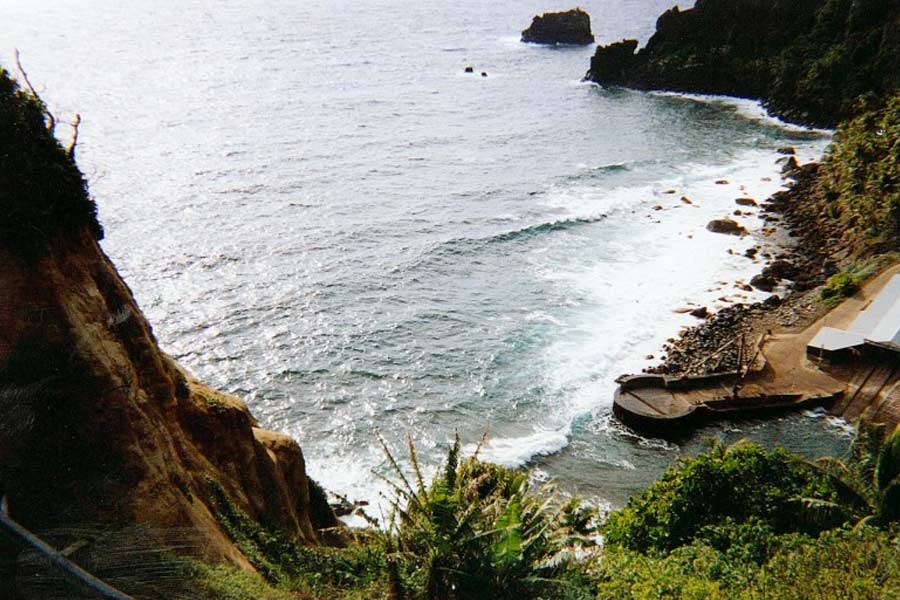 Know about the Pitcairn Island, the isolated volcanic island of Southern Pacific ocean
