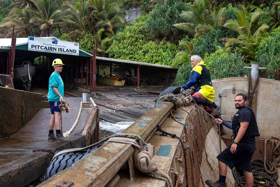 Know about the Pitcairn Island, the isolated volcanic island of Southern Pacific ocean