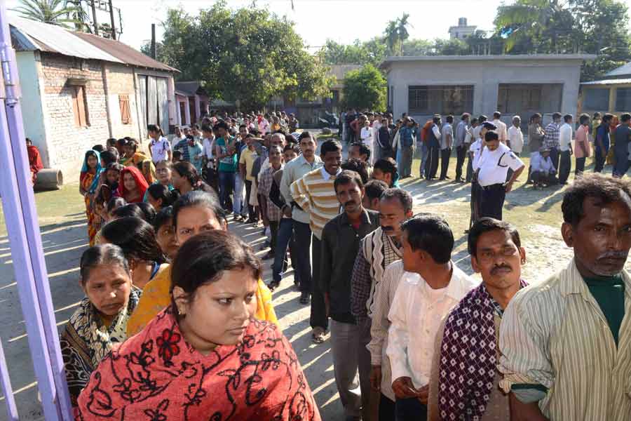 LS Poll in peak of summer Poll season got longer and hotter since 2004