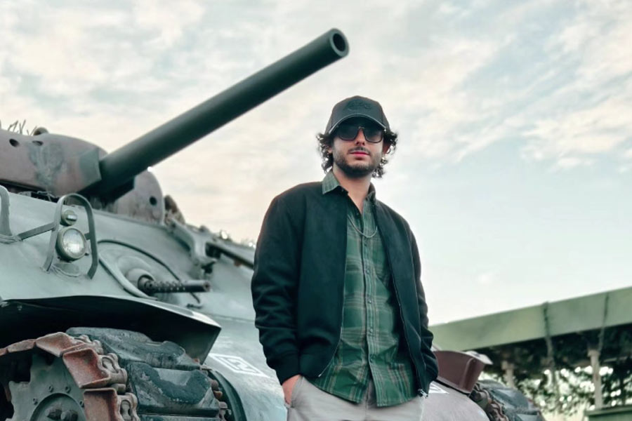 ভারতের ধনী ইউটিউবারদের তালিকায় নাম লিখিয়েছেন অজয়। সূত্রের খবর, তাঁর মোট সম্পত্তির পরিমাণ ৫০ কোটি টাকা।