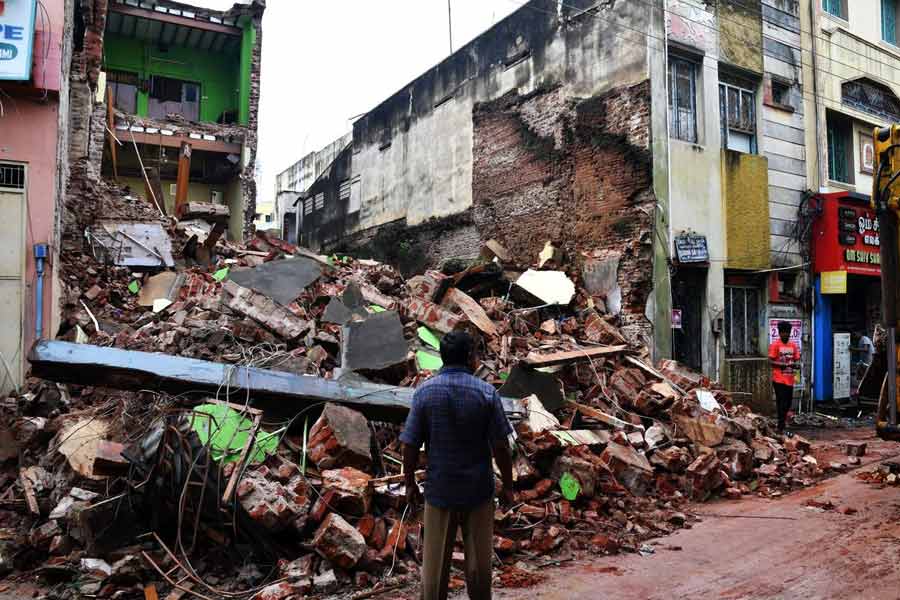 Garden Reach Building Collapse: Brief history of building collapses in India