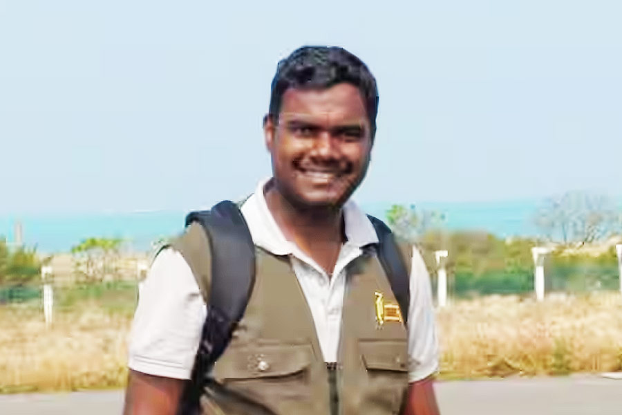 All you need to know about IAS officer, who used to be a cycle mechanic