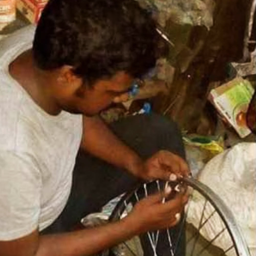 All you need to know about IAS officer, who used to be a cycle mechanic