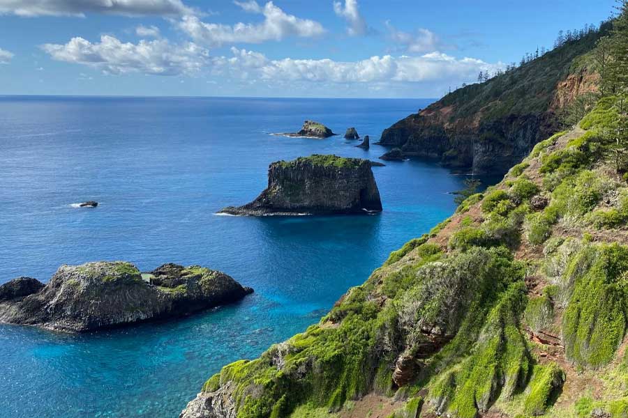 নরফ্লক দ্বীপে গলফ খেলার জন্য আলাদা ভাবে তৈরি করা হয়েছে গলফ কোর্স। এই দ্বীপের নাম ইউনেসকো ‘ওয়ার্ল্ড হেরিটেজ সাইট’-এর তালিকায়ও রয়েছে।