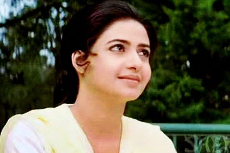 ‘তেরে মেরে সপনে’র মুক্তির পর ‘শ্যাম ঘনশ্যাম’, ‘সির্ফ তুম’, ‘বড়ে দিলওয়ালা’, ‘জোশ’, ‘বর্ডার হিন্দুস্তান কা’, ‘জিতেঙ্গে হম’, ‘এলওসি কার্গিল’-এর মতো হিন্দি ছবিতে অভিনয় করেন প্রিয়া। ২০০৬ সালে ‘ভৈরবী’ ছবিতে শেষ অভিনয় করতে দেখা যায় তাঁকে।