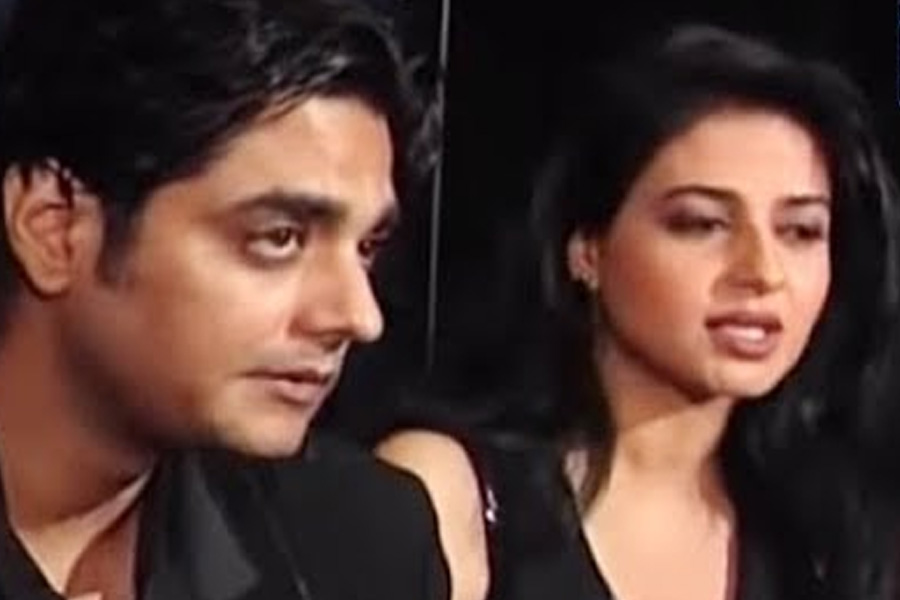 ভিডিয়োটি ছড়িয়ে পড়ার পর জানা যায় যে সেটি ‘ভুয়ো’। তবে এই ঘটনায় মানসিক ভাবে আঘাত পান প্রিয়া। দু’টি ছবির শুটিংয়ের কাজ ছিল তাঁর হাতে। সেই কাজগুলি তাড়াতাড়ি শেষ করার সিদ্ধান্ত নেন অভিনেত্রী।