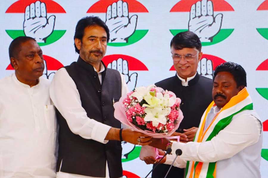 Jharkhand BJP leader Jai Prakash Bhai Patel joins Congress on Wednesday