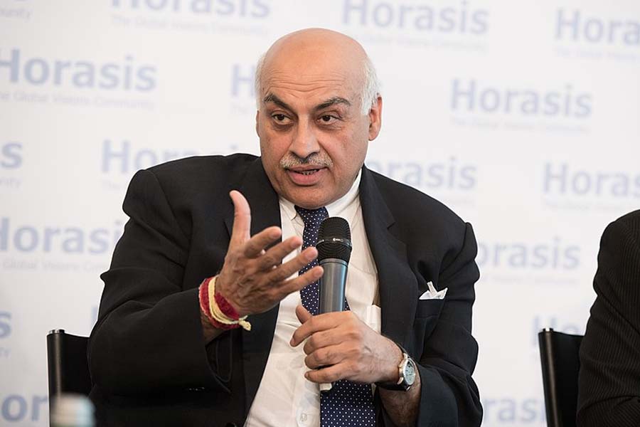 Vivek Chaand Sehgal is Australia’s Richest man, know his inspirational Story 