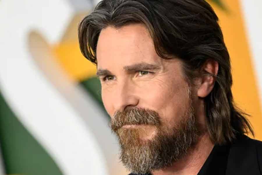 এক পুরনো সাক্ষাৎকারে ক্রিস্টিয়ান জানিয়েছিলেন, ২০ বছর আগে পিক-আপ ট্রাকটি কিনেছিলেন তিনি। এই ধরনের গাড়িতে বসার জায়গা থাকলেও পিছনের দিকে মালপত্র রাখার জন্য ফাঁকা জায়গা থাকে প্রচুর।