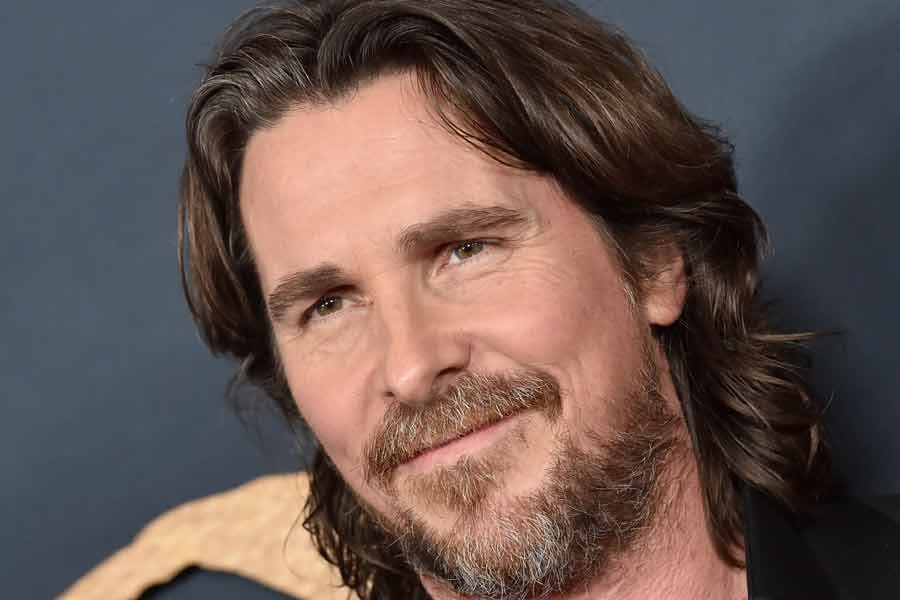 হলিপাড়া সূত্রে খবর, অভিনয়ের পাশাপাশি সমাজসেবার সঙ্গেও যুক্ত রয়েছেন ক্রিস্টিয়ান। সমাজসেবার কাজে নাকি প্রচুর টাকা খরচ করেন তিনি।