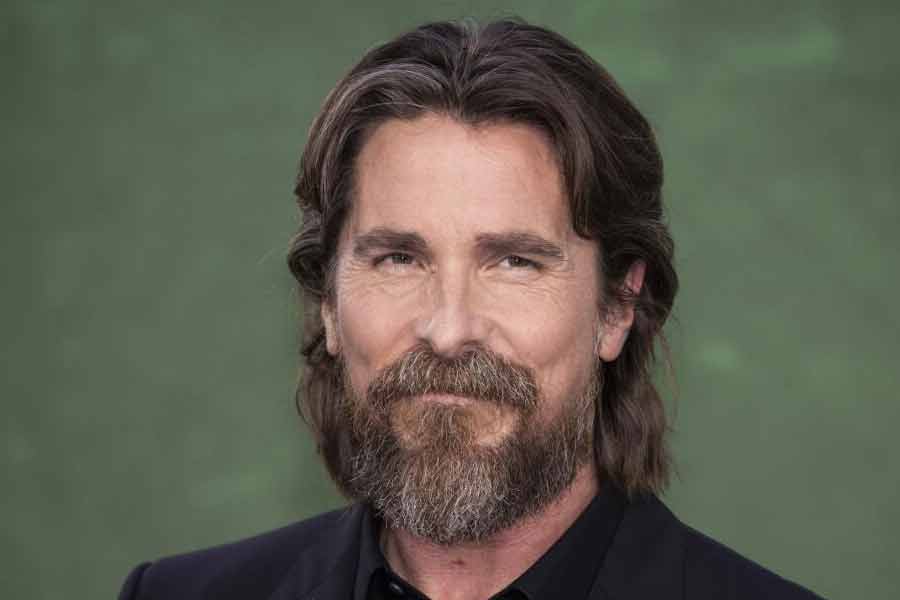 আমেরিকায় অনাথ শিশুদের জন্য বিশেষ প্রকল্প রয়েছে ক্রিস্টিয়ানের। সেই প্রকল্পে দু’কোটি ডলার দিয়েছেন অভিনেতা। ভারতীয় মুদ্রা অনুযায়ী যার পরিমাণ প্রায় ১৮৫ কোটি টাকা।