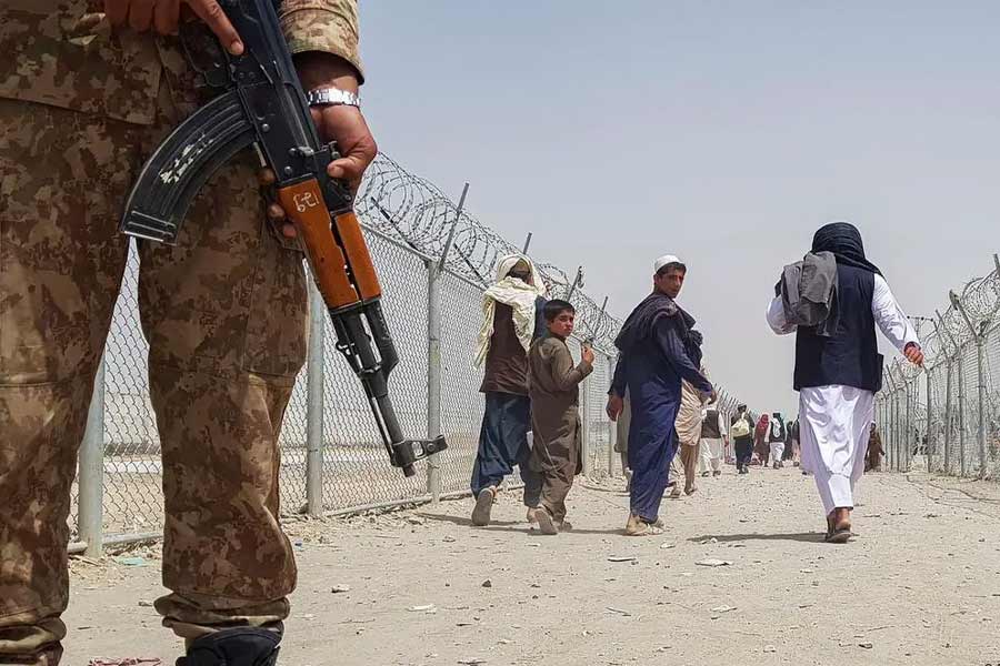 Pakistan and Afghanistan engages in attacks as tension intensifies between the neighbors