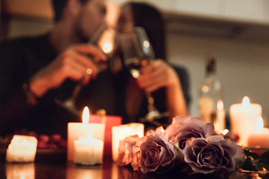 American Woman goes on holiday with Boyfriend, falls in love with another person and marries