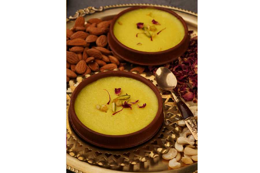 Restaurants in Kolkata where you can celebrate this holi with love ones