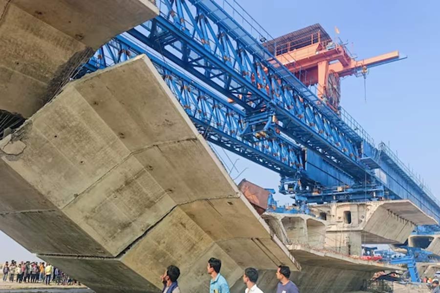 Under-Construction bridge collapses in bihar\\\\\\\'s Supaul