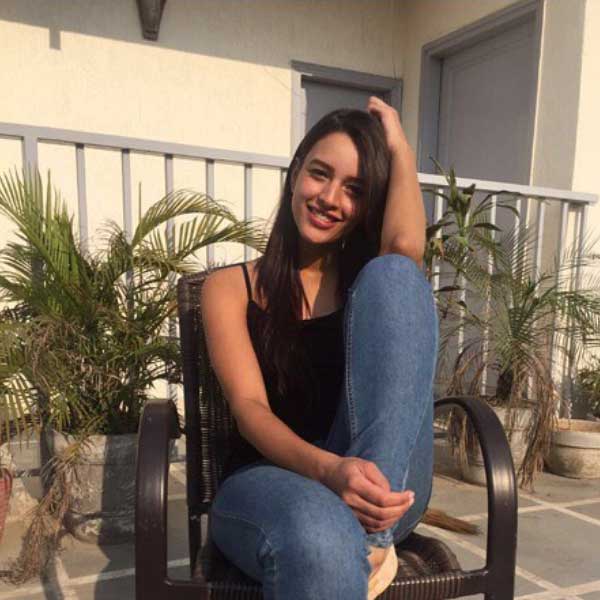 ইনস্টাগ্রামে ইদানীং সক্রিয় দেখা যায় তৃপ্তিকে। কখনও ঘুরতে যাওয়ার ছবি পোস্ট করেন, আবার কখনও বিজ্ঞাপনী প্রচারের ছবি। 