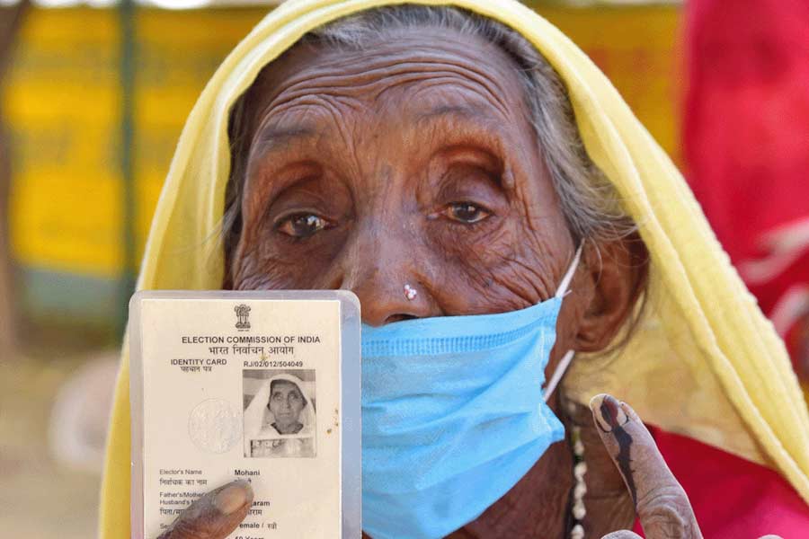 People can vote from home in lok Sabha 2024, who can vote