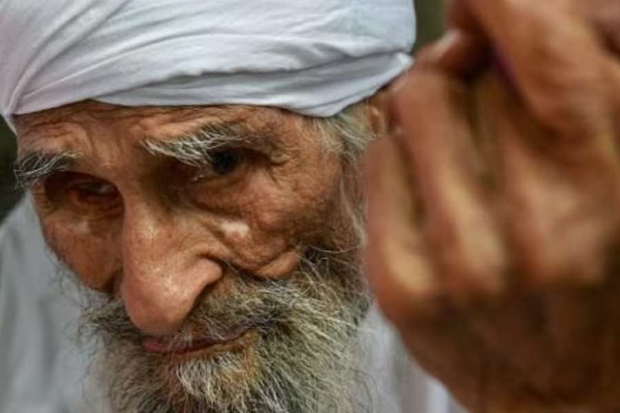 People can vote from home in lok Sabha 2024, who can vote