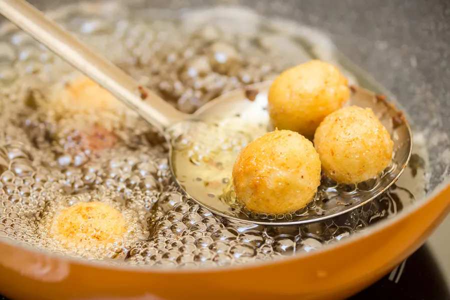 Deep Frying Hacks Every One Must Keep In Mind
