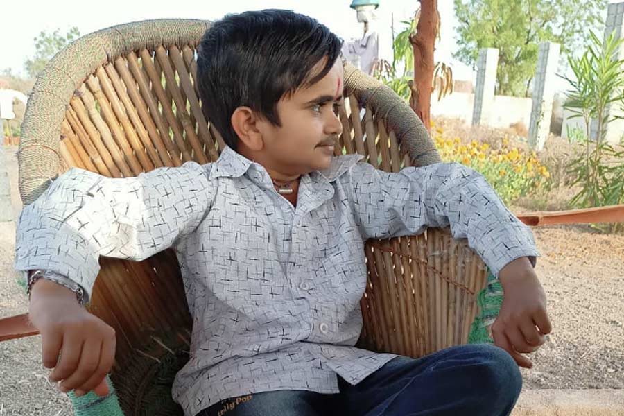 ২০১৯ সালে ডাক্তারিতে ভর্তি হন তিনি। এ বছর এমবিবিএস পাশ করেছেন গণেশ। ভাবনগরের একটি হাসপাতালে ইন্টার্নশিপ করছেন তিনি।