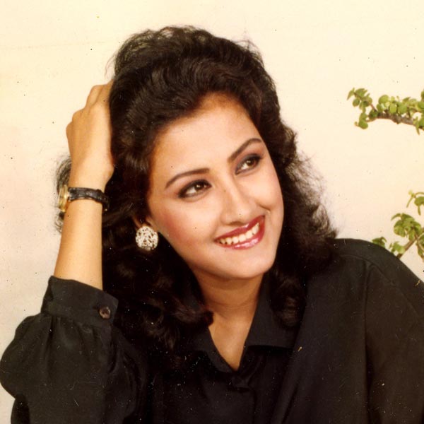 ২০১৩ সালে মুক্তিপ্রাপ্ত ‘গোয়েন্দা গোগোল’ ছবিতে গোগোলের মায়ের ভূমিকায় অভিনয় করেছিলেন রচনা। ২০১৪ সালে শিবপ্রসাদ মুখোপাধ্যায় এবং নন্দিতা রায় পরিচালিত ‘রামধনু’ ছবিতেও অভিনয় করেন রচনা। ২০১৭ সালে শেষ বার বড় পর্দায় দেখা যায় রচনাকে। ‘হঠাৎ একদিন’ ছবিতে অভিনয়ের পর সাত বছর আর বড় পর্দায় দেখা যায়নি রচনাকে। রাজনীতি এবং সিনেমা দু’টি আলাদা বিষয়। বড় পর্দার সতীর্থের সঙ্গে কি লড়াইয়ে জিততে পারবেন ‘দিদি নম্বর ওয়ান’? জবাব দেবে ভোটের ফলাফল।