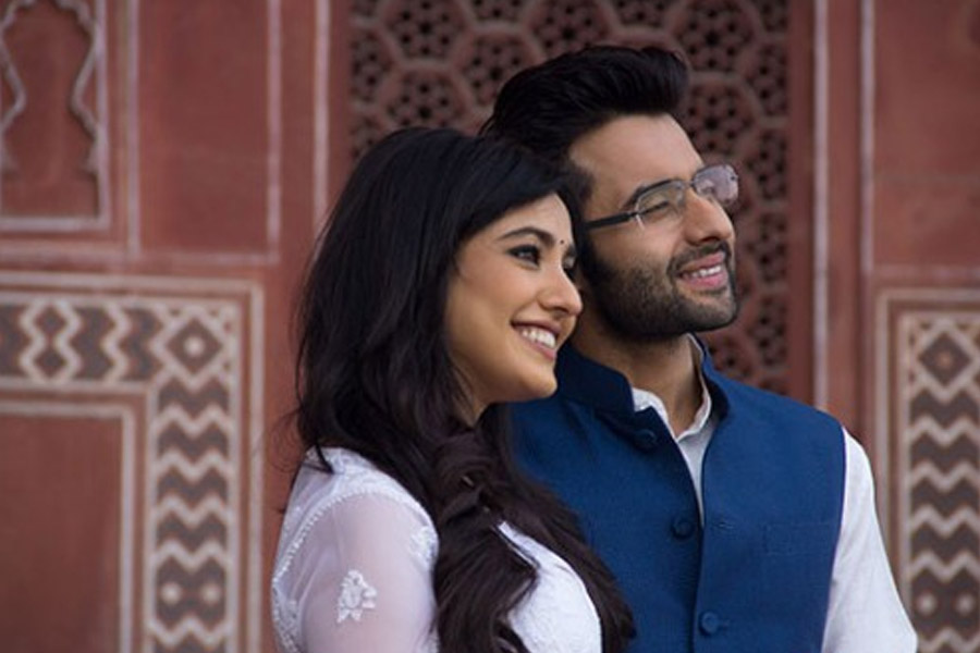 বলিপাড়া সূত্রে খবর, নেহার সঙ্গে সম্পর্কে থাকাকালীন নাকি জ্যাকি তাঁর প্রাক্তন প্রেমিকার সঙ্গে ঘনিষ্ঠ যোগাযোগ বজায় রেখেছিলেন। সেই কারণেই নাকি জ্যাকির সঙ্গে ঝামেলা হত নেহার। কানাঘুষো শোনা যায়, তৃতীয় ব্যক্তির উপস্থিতির কারণেই নাকি জ্যাকির সঙ্গে সম্পর্কে ইতি টানেন নেহা।