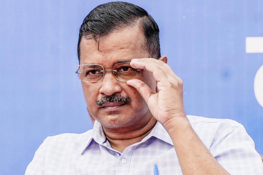 Who is Sunita Kejriwal ex IRS officer and wife of Delhi CM Arvind Kejriwal 