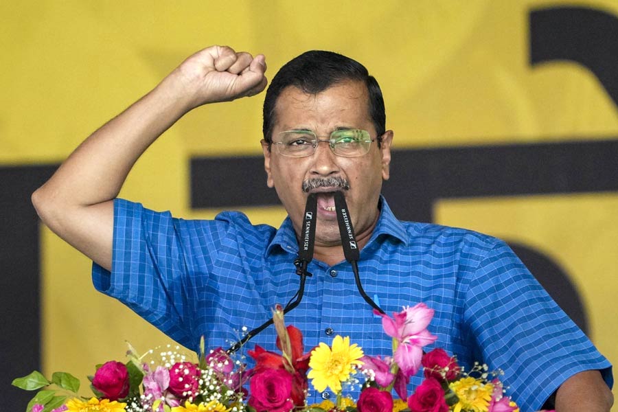 Who is Sunita Kejriwal ex IRS officer and wife of Delhi CM Arvind Kejriwal 