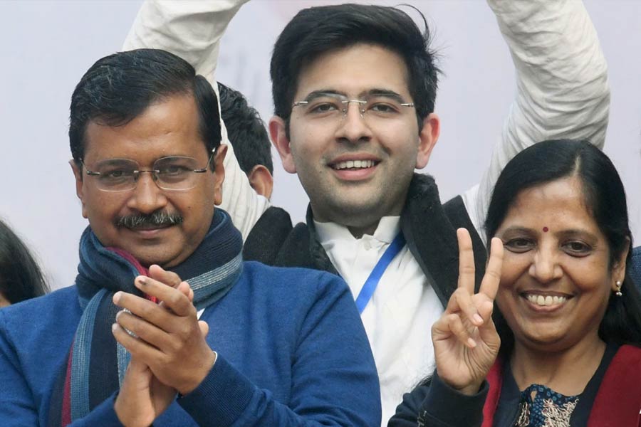 Who is Sunita Kejriwal ex IRS officer and wife of Delhi CM Arvind Kejriwal 