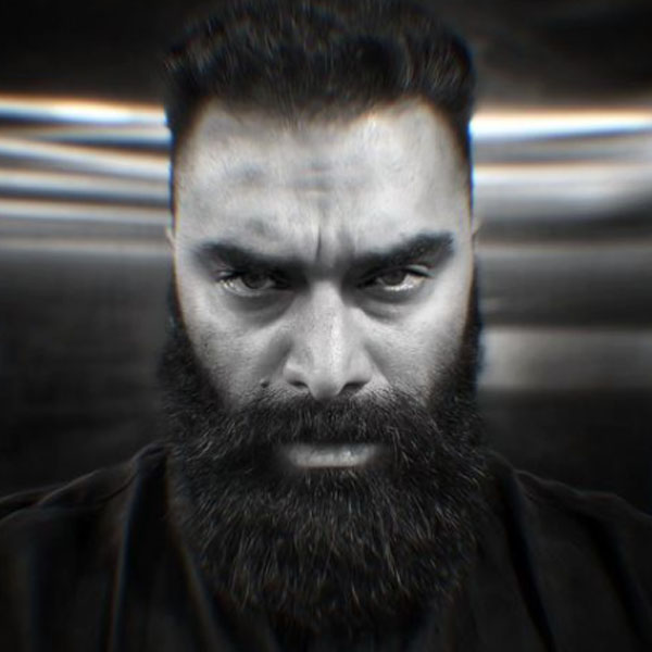 আশির দশকে সম্প্রচারিত ‘মহাভারত’ ধারাবাহিকে কর্ণের চরিত্রে অভিনয় করে জনপ্রিয় হয়ে ওঠেন পঙ্কজ। ‘সড়ক’, ‘সৌগন্ধ’, ‘বাদশা’র মতো একাধিক হিন্দি ছবিতে অভিনয় করেন পঙ্কজ। বাবার পদাঙ্ক অনুসরণ করে অভিনয়ে নামেন নিকিতিন।