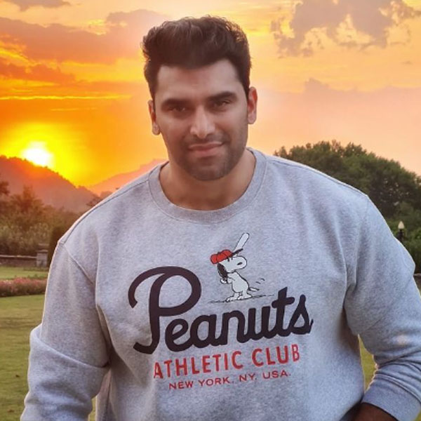 চলতি বছরের গোড়া থেকে ‘শ্রীমদ রামায়ণ’ নামের একটি ধারাবাহিকের সম্প্রচারণ শুরু হয়। এই ধারাবাহিকে রাবণের চরিত্রে অভিনয় করতে দেখা যাচ্ছে নিকিতিনকে।