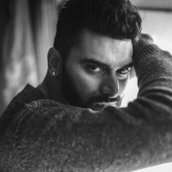 ২০১৪ সালে ‘ফিয়ার ফ্যাক্টর: খতরো কি খিলাড়ি’র পঞ্চম পর্বে প্রতিযোগী হিসাবে অংশগ্রহণ করেছিলেন নিকিতিন। কিন্তু বিজয়ী হননি তিনি।