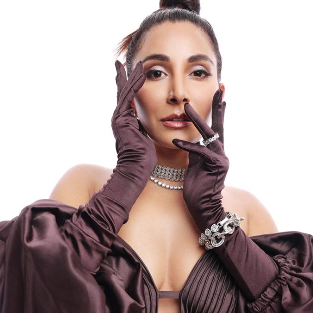 Meet bollywood actress Monica Dogra, who came out as pansexual and was secretly married