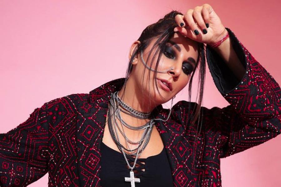 Meet bollywood actress Monica Dogra, who came out as pansexual and was secretly married