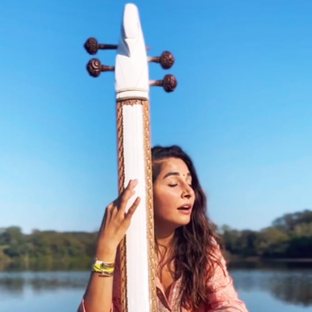 Meet bollywood actress Monica Dogra, who came out as pansexual and was secretly married