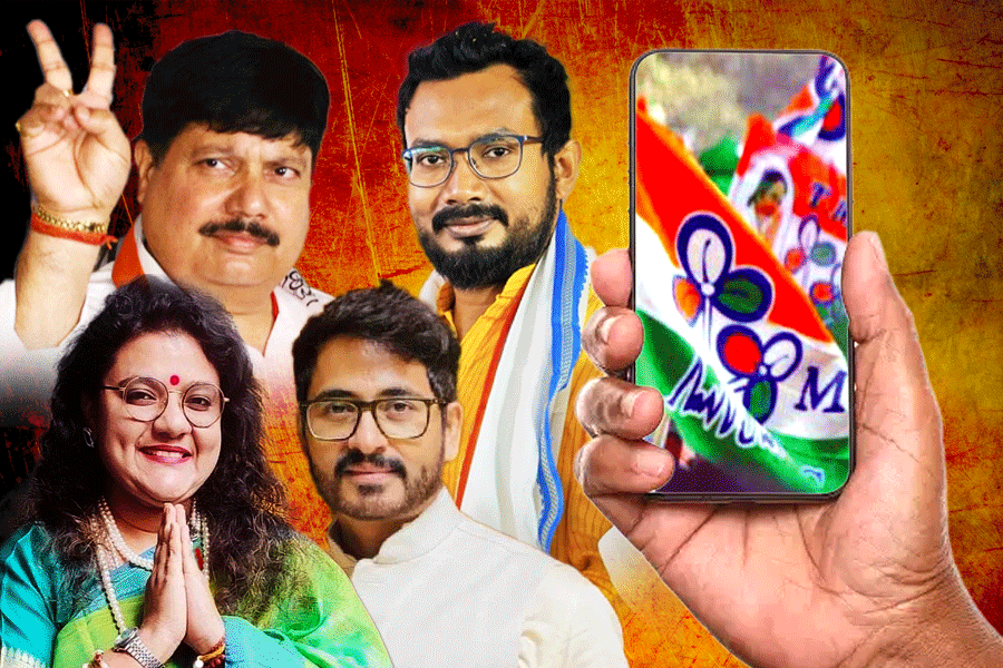 Old video & audio clippings of TMC and BJP candidates are spreading on social media