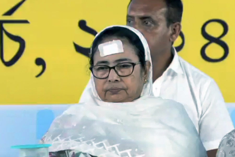 CM Mamata Banerjee attended the Iftar party organized at Park Circus