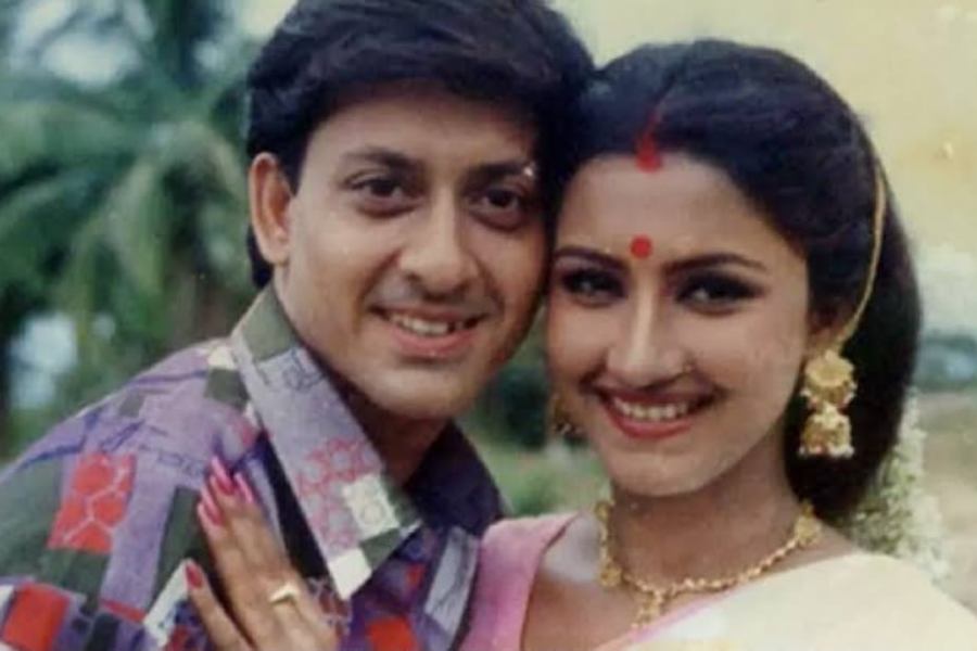 সিদ্ধান্ত মহাপাত্রের সঙ্গে রচনা বন্দ্যোপাধ্যায়।