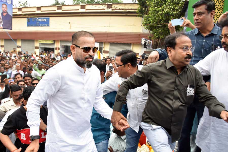 Yousuf Pathan from cricketer to TMC candidate in Lok Sabha poll 
