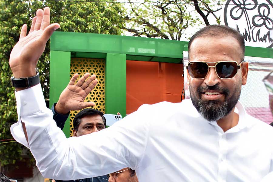 Yousuf Pathan from cricketer to TMC candidate in Lok Sabha poll 