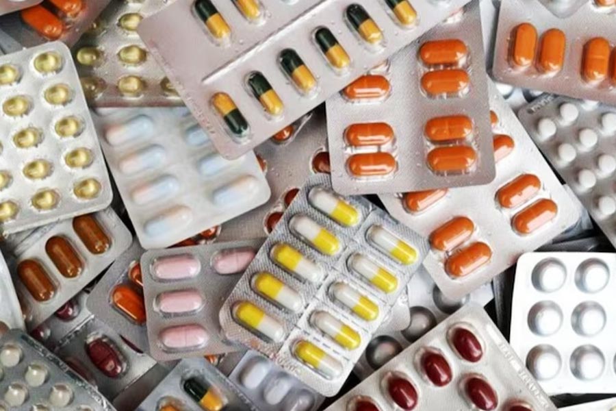 শুধু জার্মানি নয়, মূলত পশ্চিমি দেশগুলিই এত দিন রাশিয়াকে সব থেকে বেশি ওষুধ সরবরাহ করত।